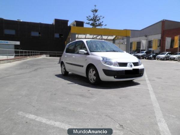 RENAULT - SCENIC 1. 5 DCI