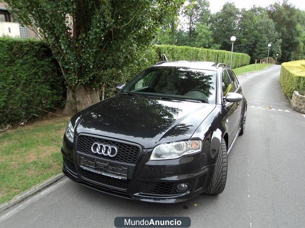 Audi RS 4.2i V8 40v Quattro *black edition* v-max