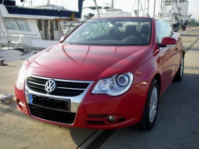 VOLKSWAGEN EOS 2.0 TDI - BARCELONA