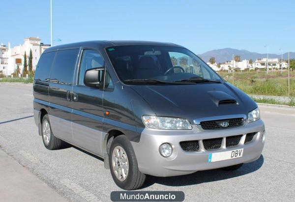 HYUNDAI  H1 7 PLAZAS