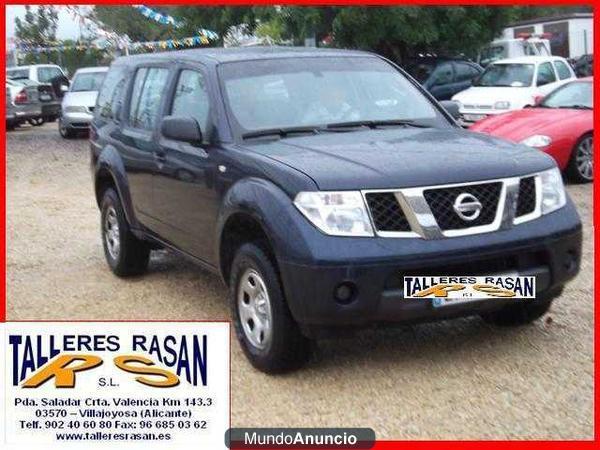 Nissan Pathfinder 2.5dCi XE 7pl.