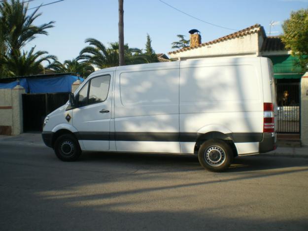 cambio mi mercedes  esprinter cdi...