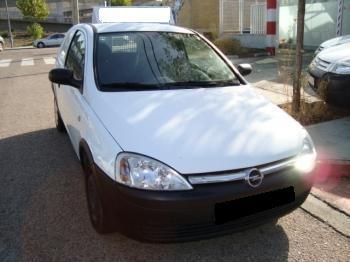 OPEL Corsa 1.7 DI, blanco, año 2003, 199999 km: 93-298-0491