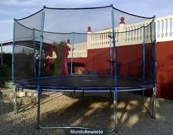 Super Cama elástica 4,30m con red de proteccion incluida. Castellón