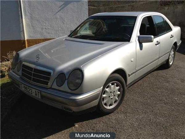 Mercedes-Benz Clase E E 230 ELEGANCE