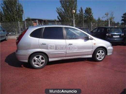 Nissan Almera Tino 2.2Di Ambience