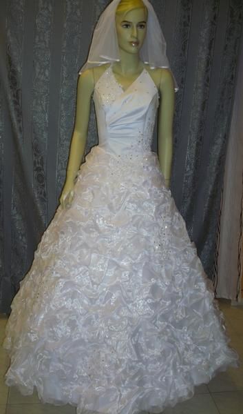 VESTIDO DE NOVIA A ESTRENAR 870 EUR