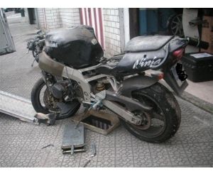 Kawa ZX9 vendo por piezas