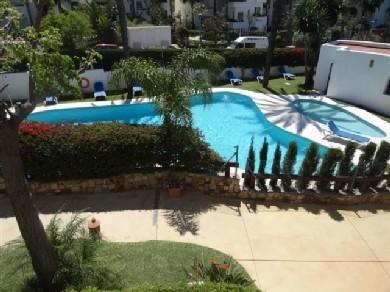 Apartamento con 2 dormitorios se vende en Estepona, Costa del Sol