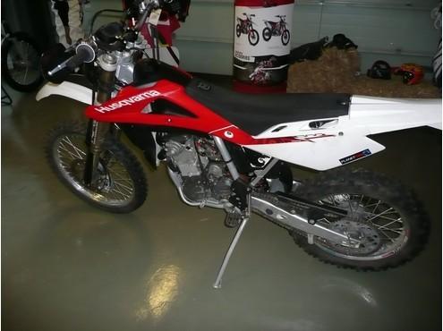 HUSQVARNA