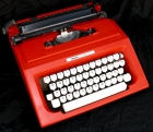 MAQUINA DE ESCRIBIR ANTIGUA OLIVETTI ROJA, UNICA - mejor precio | unprecio.es