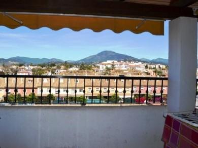 Apartamento con 4 dormitorios se vende en Marbella, Costa del Sol