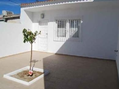 Bungalow con 2 dormitorios se vende en Torrevieja, Costa Blanca