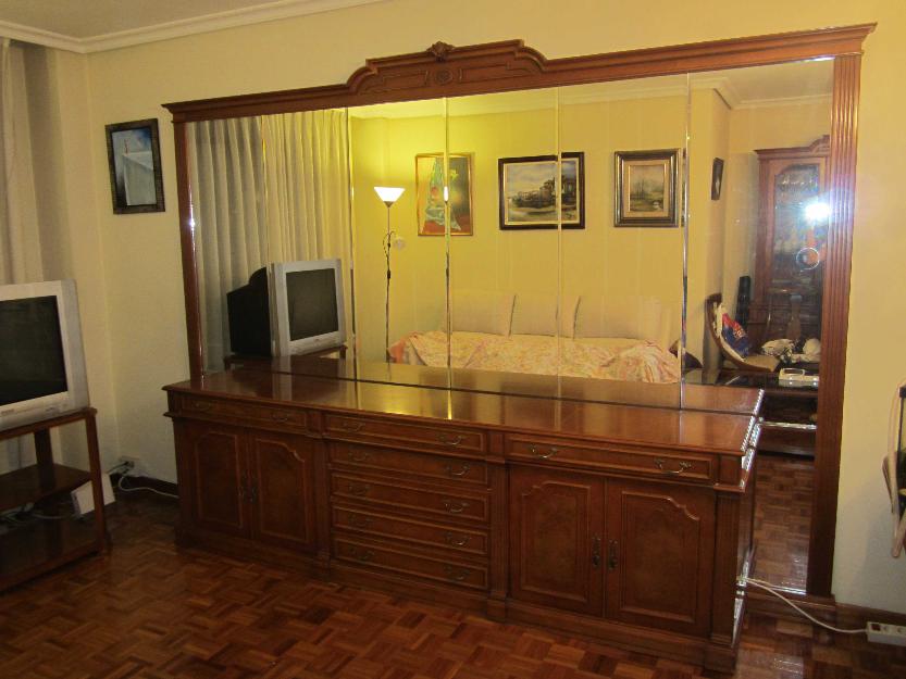 Mueble de comedor de madera de Haya