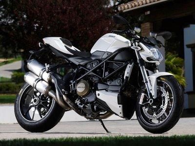 PRECIO INCREIBLE DUCATI STREETFIGHTER NUEVISIMA