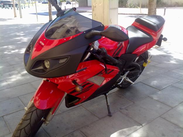 VENDO RIEJU RS2 125