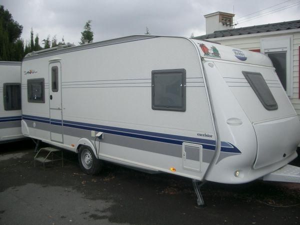 CARAVANA HOBBY 560 UFE EXCELSIOR - 7500 euros