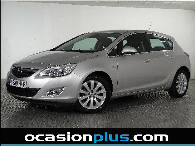 Opel Astra 1.4 Turbo Cosmo 140CV , 10.700€