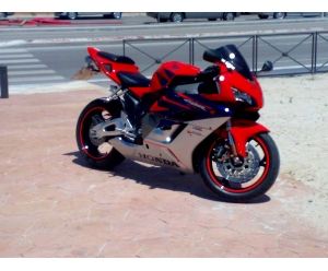 HONDA CBR 1000 RR