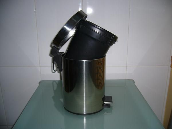 PAPEERAS DE ACERO INOX BRILLO 3 LITROS CUBO EXTRAIBLE