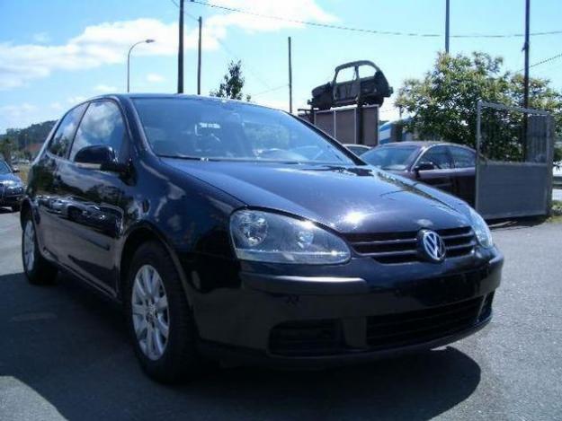 Venta de coche Volkswagen Golf V 2.0 TDI 140cv--256Euros/mes '05 en Villagarcía De Arosa