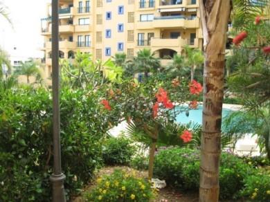 Apartamento con 3 dormitorios se vende en Marbella, Costa del Sol