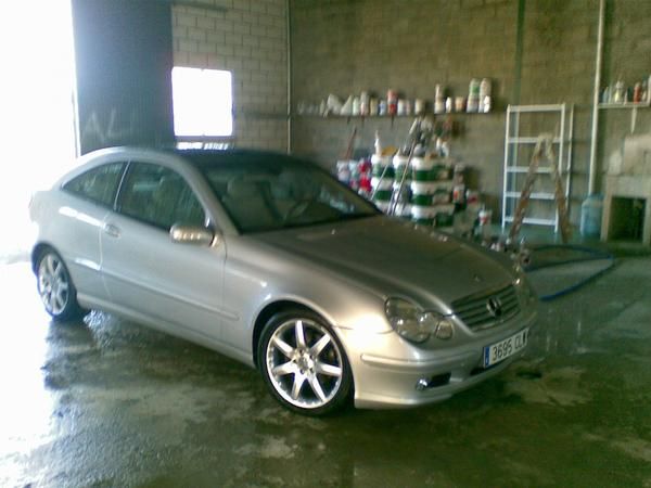 SE VENDE MERCEDES EN PERFECTO ESTADOOO