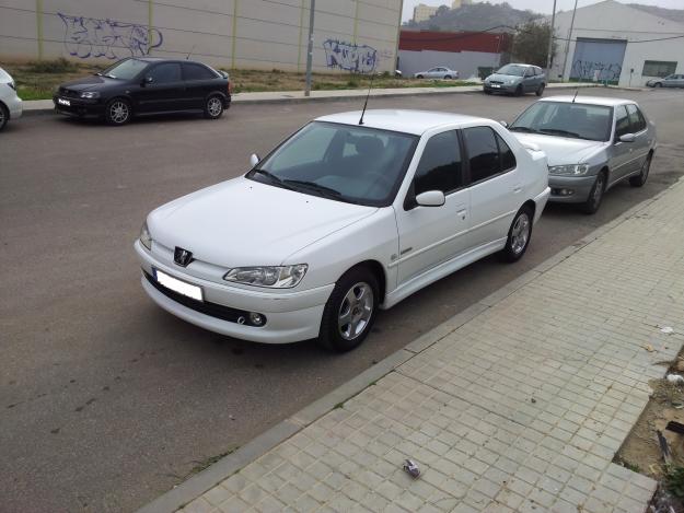 Se vende peugeot 306 2.0 hdi  2001