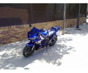 YAMAHA YZF R6