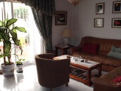 Chalet con 4 dormitorios se vende en Benalmadena Costa, Costa del Sol