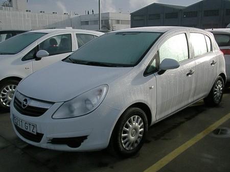 Opel Corsa 12i ESSENTIA 5P 80CV en Barcelona