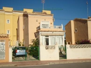 Chalet con 2 dormitorios se vende en Campoamor, Costa Blanca