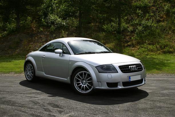 vendo Audi TT 1.8 180CV 11000 €