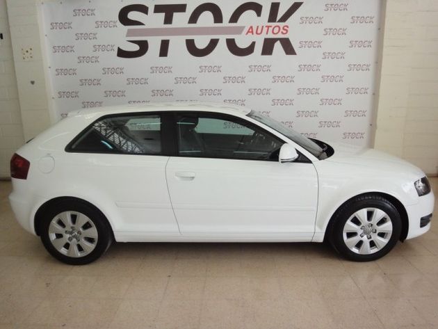 AUDI A4 2.0TDI 143CV DPF 6VEL-XENON-