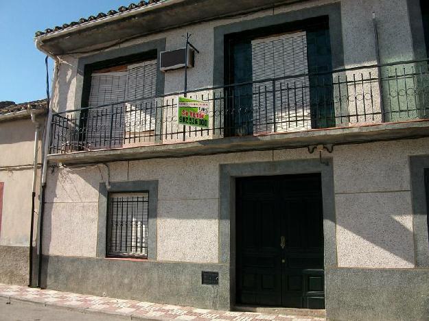 Casa adosada en Begíjar