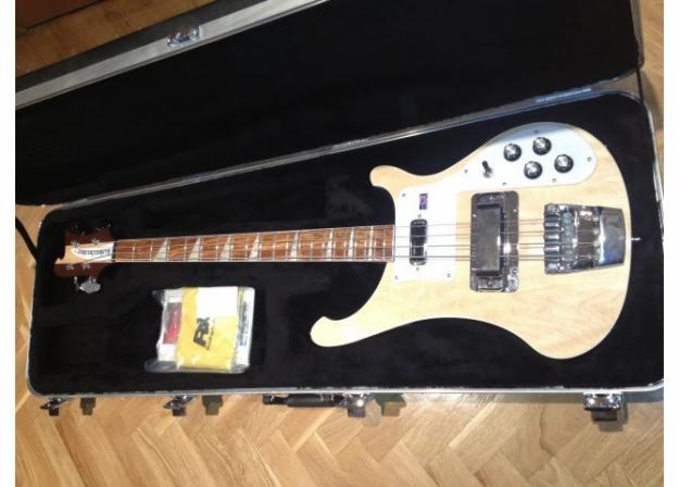 Bajo Rickenbacker 4003