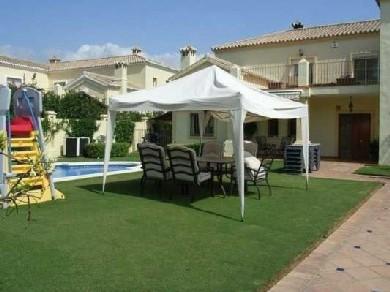 Chalet con 6 dormitorios se vende en Marbella, Costa del Sol