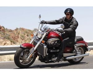 TRIUMPH ROCKET III