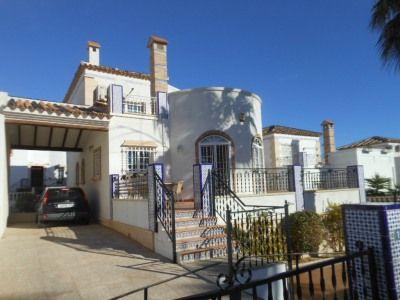 Chalet en venta en Villamartin, Alicante (Costa Blanca)