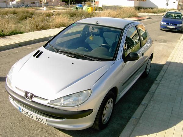 PEUGEOT 206 XR 1.4 75CV