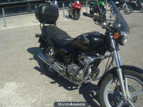 vendo o cambio moto cb250 por otra de mayor de 500 ó 600 f