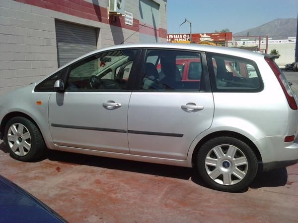 vendo ford focus c max