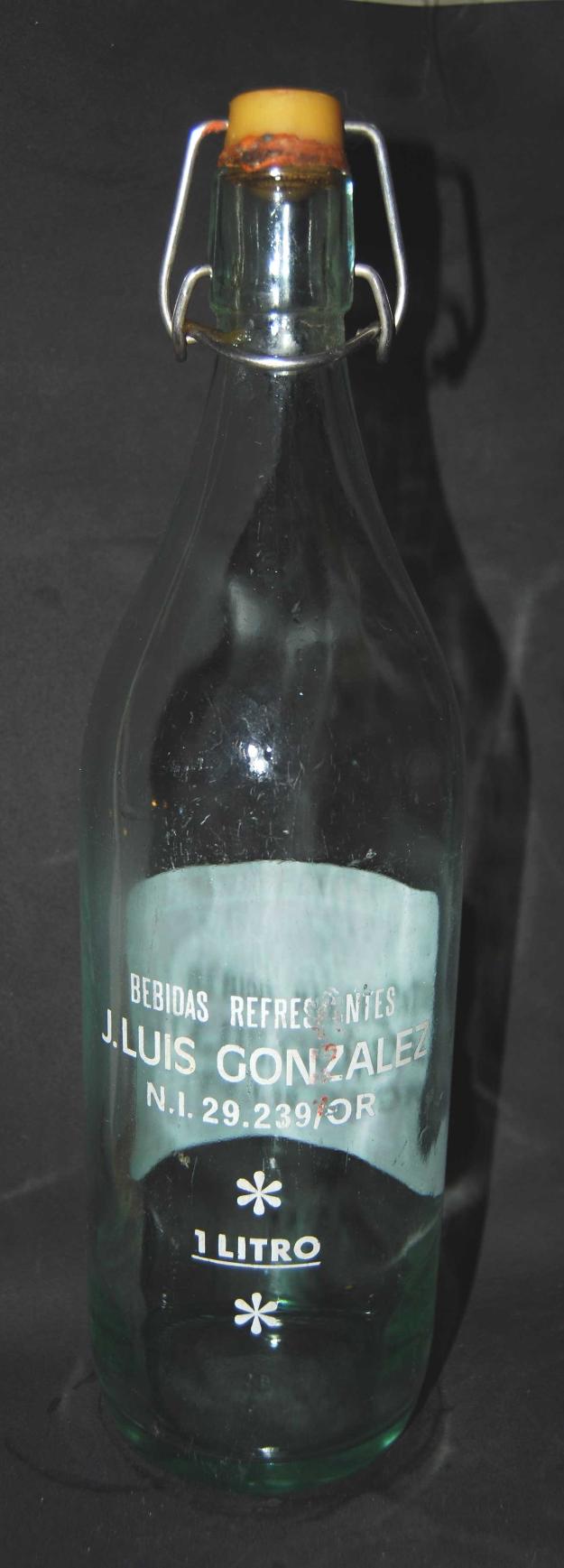 Botella gaseosa josé luis gonzález