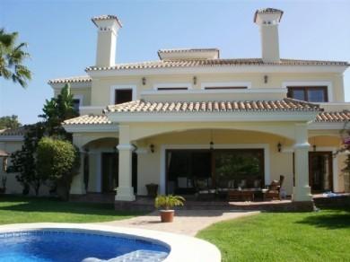 Chalet con 5 dormitorios se vende en Mijas Costa, Costa del Sol