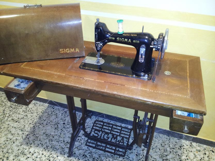 Maquina de coser sigma antigua