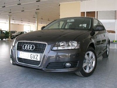 AUDI A3 1600 TDI ATRACCTION 105 CV - Murcia