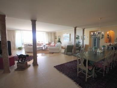 Apartamento con 3 dormitorios se vende en Marbella, Costa del Sol