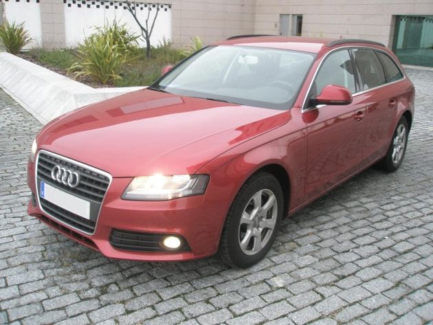 AUDI A4 AVANT 2.0 TDI DPF 143 CV