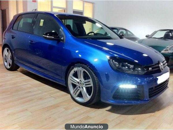 Volkswagen Golf R 2.0 TSI DSG 4 motion