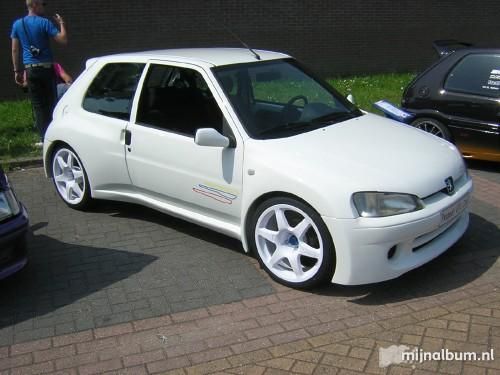 Busco peugeot 106